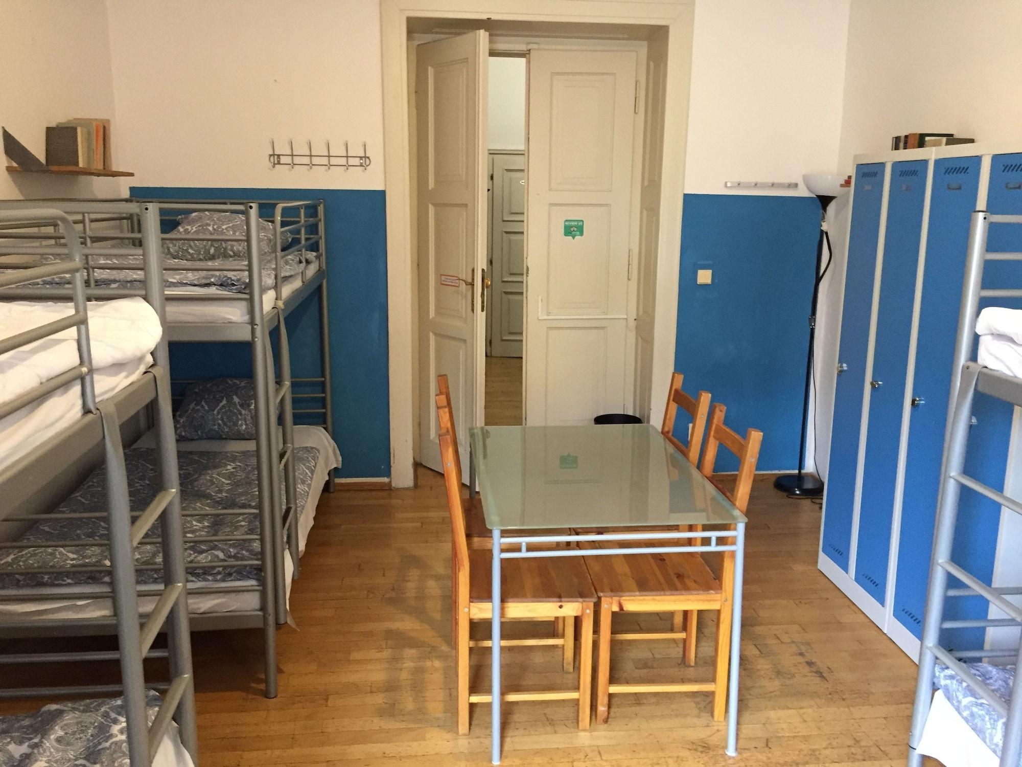 Hostel Rosemary Prague Exterior photo